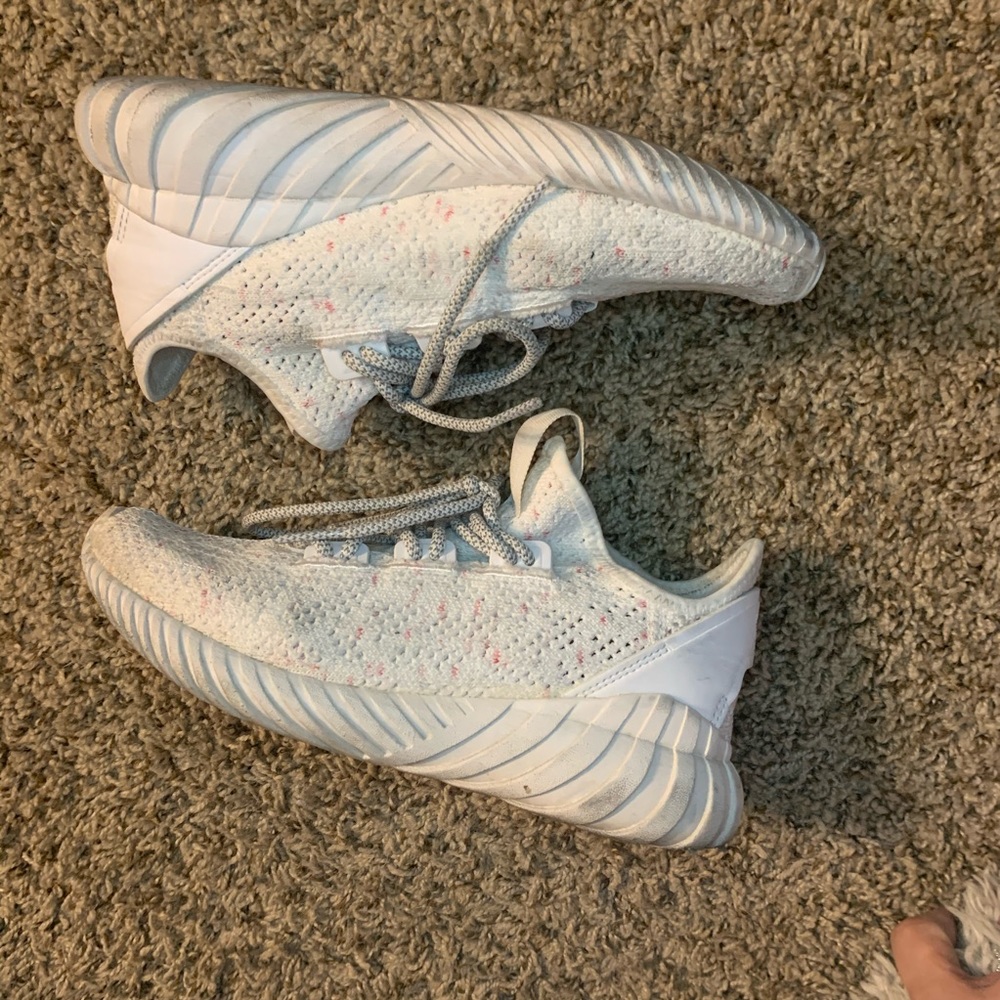 Adidas size 5 men white